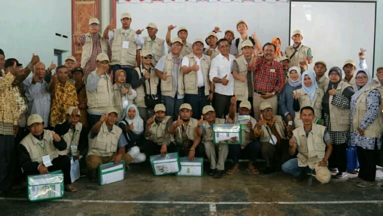 Membangun Usaha Pelayanan Jasa Alsintan UPJA Profesional untuk Demfarm Korporasi Karawang