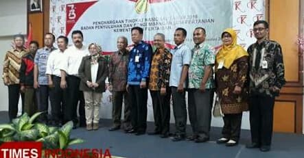 Kementan Berikan Penghargaan Kepada Para Teladan Pertanian