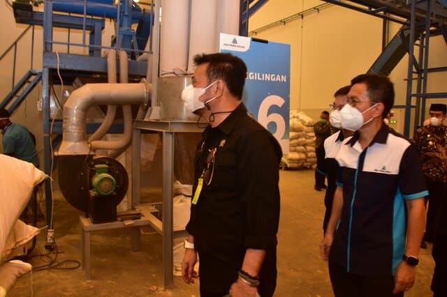 Pastikan Nilai Tambah Ekspor Pertanian, Mentan SYL Tinjau Industri Pengolahan Porang di Madiun