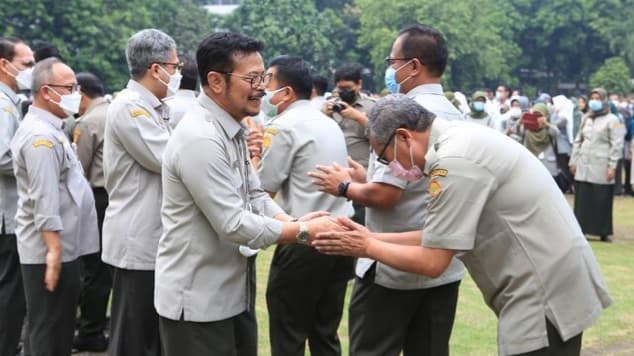 Hari Pertama Kerja, Mentan SYL Ajak Pegawai Lebih Semangat