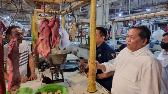 Usai Sidak Pasar, Kementan Pastikan Distribusi Sembako Aman Jelang Tahun Baru Di Kota Surabaya