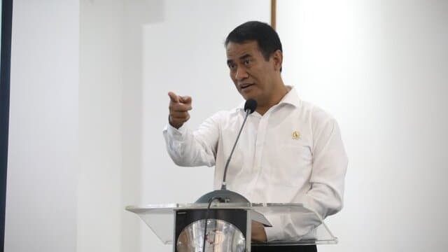 Mentan Amran Kerja Maraton Ajak Produsen Benih Jagung Perkuat Akselerasi Tanam