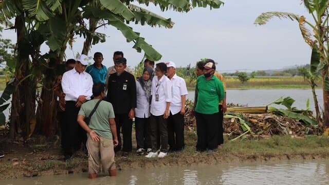 Menteri Amran Subuh Sudah Tiba di Lokasi Terdampak Banjir Kabupaten Kendal