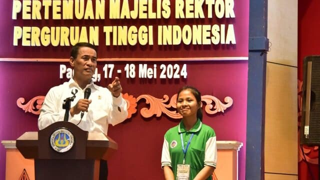 Dalam Majelis Rektor PTN di Padang, Mentan Amran Sambut Baik Kelompok Tani Mahasiswa