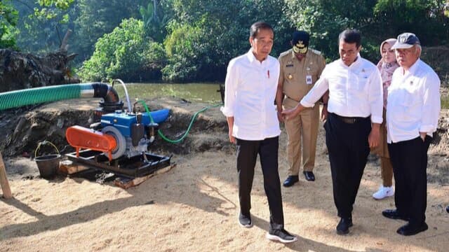 Mentan Amran Dampingi Jokowi Cek Pompanisasi di Jawa Tengah, Pastikan Kondisi Produksi Nasional Aman