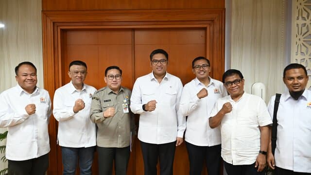 Wamentan Sudaryono Ajak Kadin Perkuat Industri Peternakan untuk Kemandirian Pangan