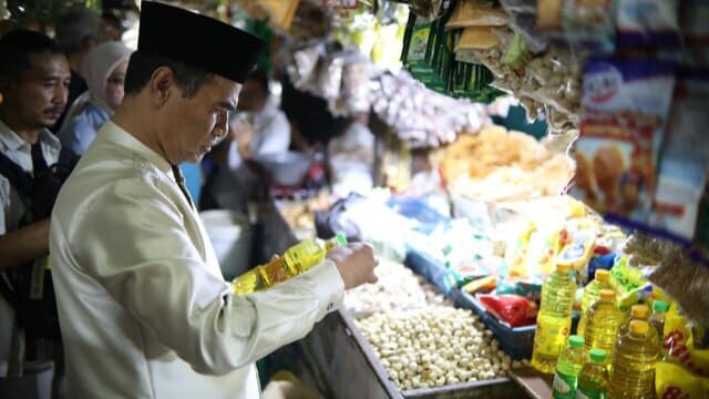 Temukan 3 Perusahaan Minyakita Sunat Volume, Mentan Amran Minta Tutup dan Segel Perusahaannya