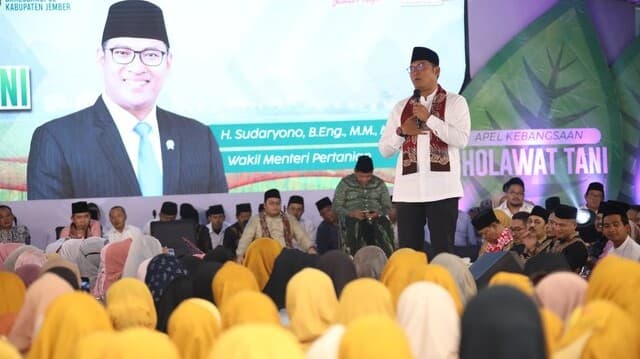 Diiringi Sholawat, Wamentan Sudaryono Siap Penuhi Kebutuhan Petani