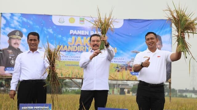 Jaksa Agung Apresiasi Mentan Amran dalam Sukseskan Program Jaksa Mandiri Pangan