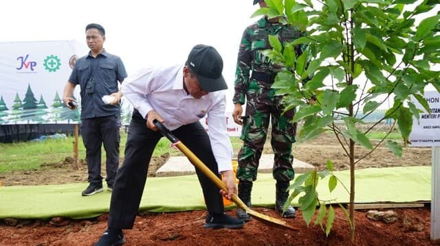Mentan Amran: Hilirisasi Pertanian Butuh Disiplin TNI untuk Tingkatkan Kesejahteraan Petani