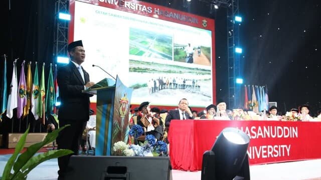 Dies Natalis Unhas, Mentan Amran Ajak Kampus Cetak Generasi Unggul