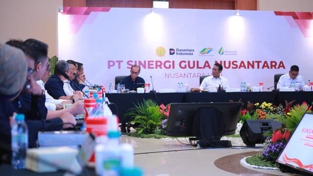 Mentan Amran Pimpin Rakor Hilirisasi Komoditas Perkebunan Bersama BUMN Pangan