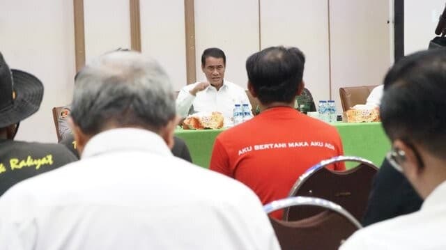 Tegas! Mentan Amran Beri Solusi Cepat dan Jawab Aspirasi Petani Indramayu