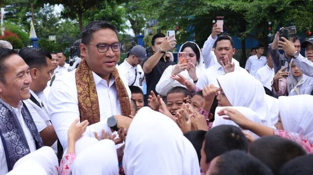 Datangi SDN 238 Palembang, Sudaryono Ungkap Misi Rahasia di Balik Program MBG