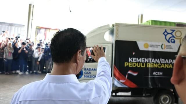 Mentan Amran Kembali Lepas 153 Truk Bantuan Banjir Sumatra