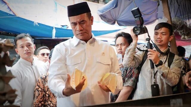 Usai Terima Laporan Kenaikan, Mentan Amran Sidak Pasar, Harga Langsung Turun 15 Ribu