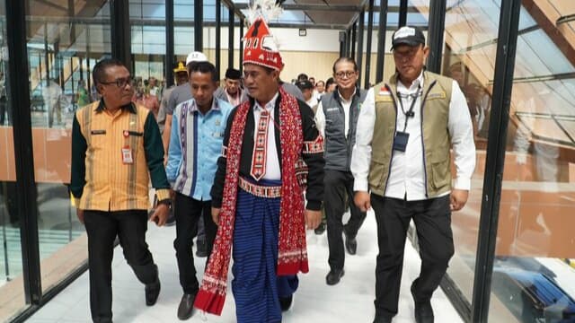 Gerak Cepat Mentan Amran Kirim Bantuan Pangan 75,4 Milyar Untuk Bencana di NTT