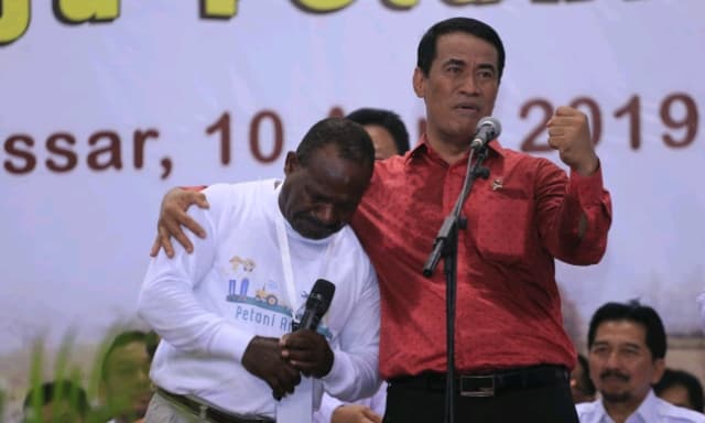 Penyuluh Aceh dan Papua Menangis Haru Memeluk dan Bermohon Mentan Melanjutkan Menjadi Menteri