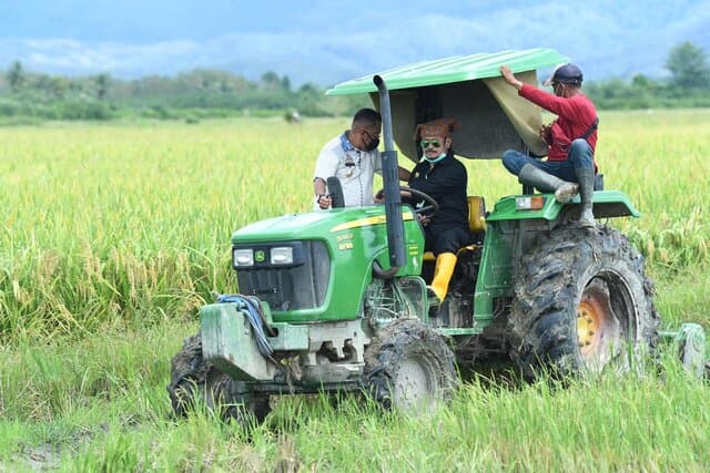 Presiden Jokowi Terus Dorong Pengembangan Korporasi Petani dan Nelayan
