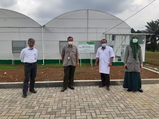 Direktur Polbangtan YoMa Kunjungi Smart Green House di Bogor, “Sudah Saatnya Kita Terapkan Media Pembelajaran yang Sarat Teknologi”