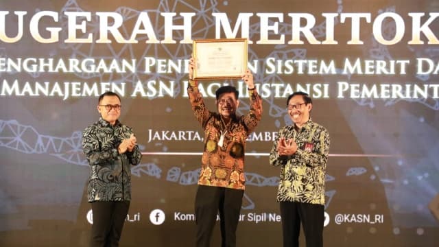 Menteri Pertanian Menerima Penghargaan dalam Anugerah Meritrokrasi Tahun 2022