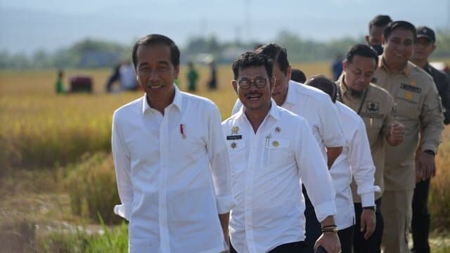 Sulawesi Selatan Surplus Beras, Jokowi: Segera Distribusikan Ke Wilayah Lain