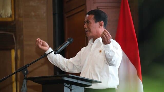 Urusan Pangan Jadi Atensi Khusus Prabowo Subianto, Wamenhan: Kerja Mentan Amran Luar Biasa