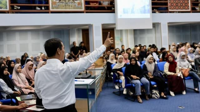 Kiprah Mentan Amran: Akademisi dan Inovator yang Menggerakkan Pertanian Indonesia