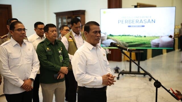 Beras Subsidi untuk Rakyat Diselewengkan, Mentan Amran Bongkar Modusnya